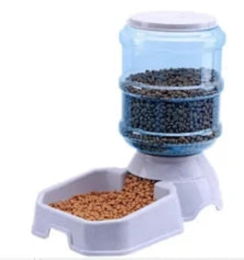 Smart Automatic Pet Feeder dispensing food with programmable schedule and portion control for pets