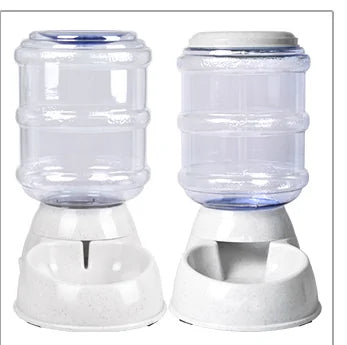 Smart Automatic Pet Feeder dispensing food with programmable schedule and portion control for pets, featuring easy-to-clean design.