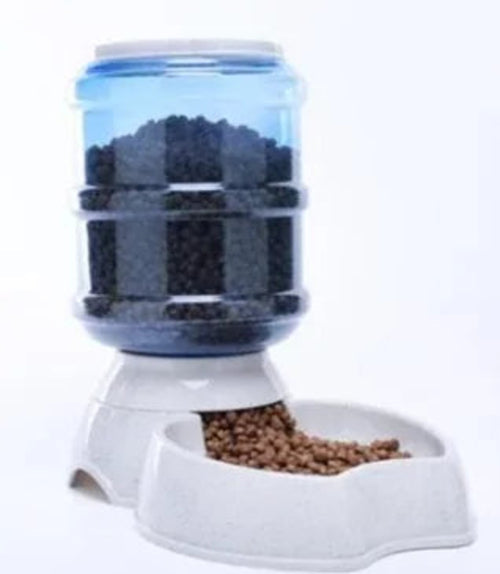 Smart Automatic Pet Feeder with scheduled food dispensing and portion control for convenient pet feeding